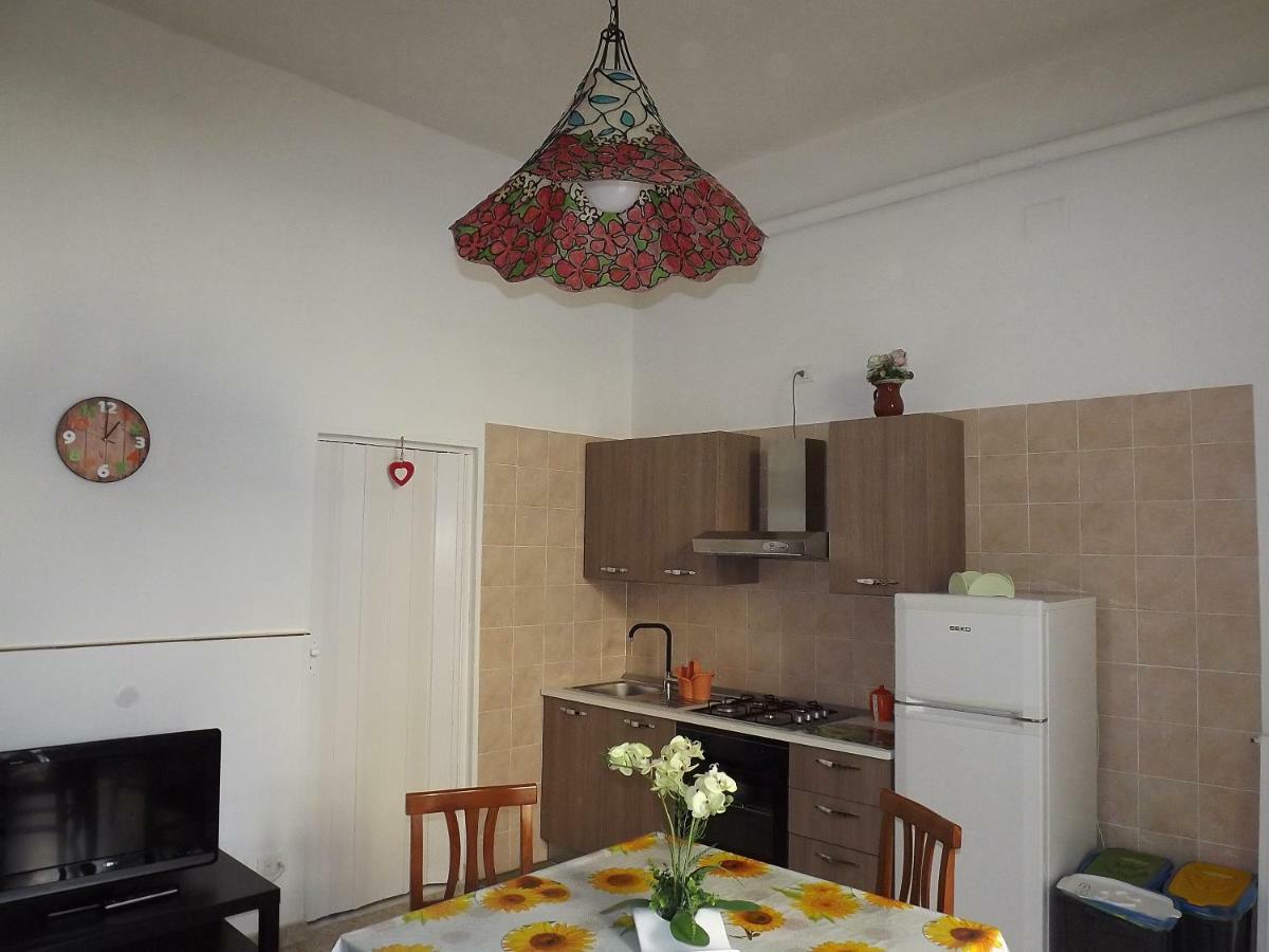 Casa Vacanze La Terra Dei Briganti Матера Экстерьер фото